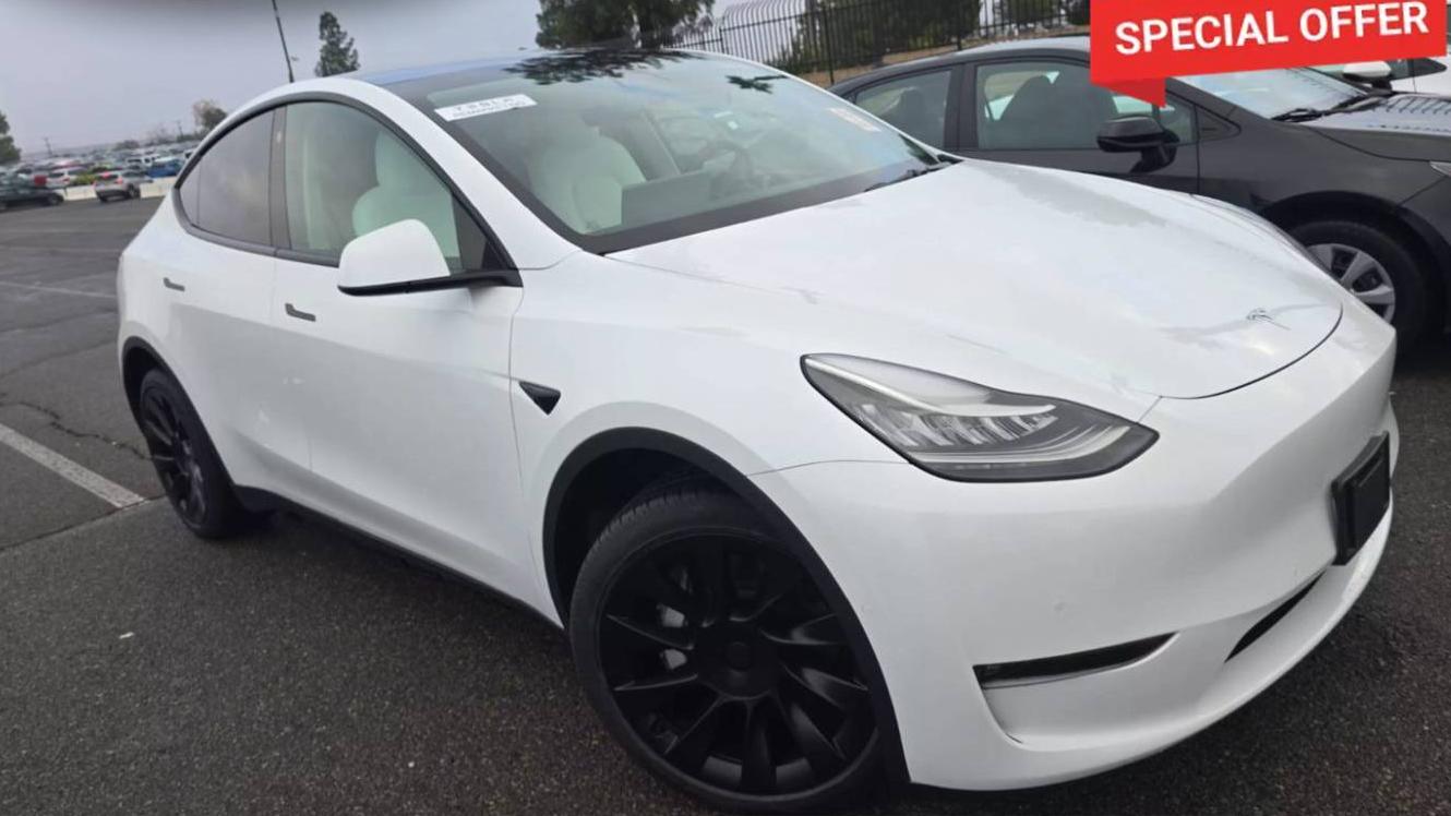 TESLA MODEL Y 2022 7SAYGDEE9NF356811 image